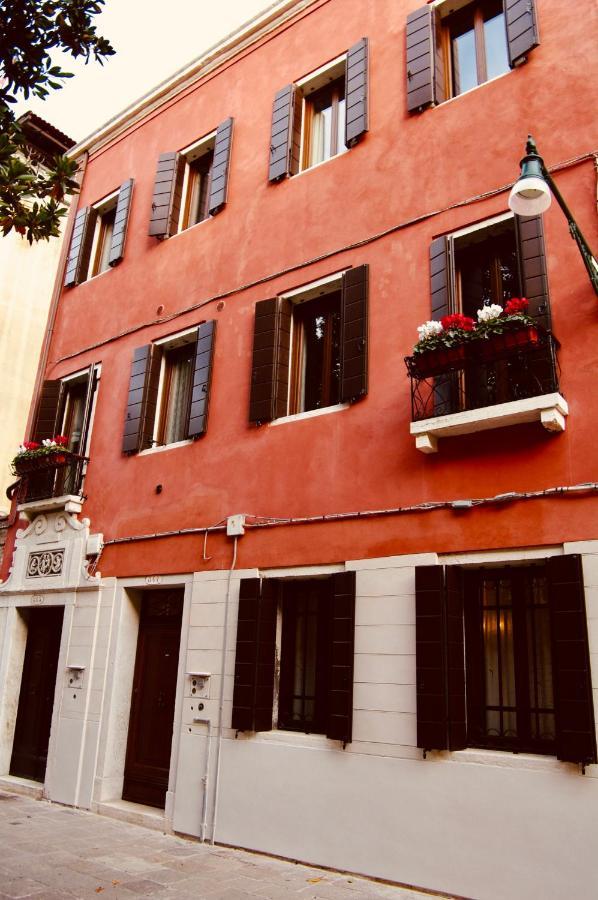 Ca' Del Pittor Apartments - Tiziano Venesia Bagian luar foto
